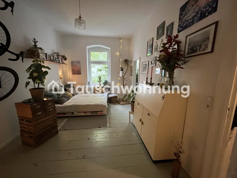 Tauschwohnung: Kleine super günstige 1 Zimmer-Altbau-Wohnung in Neukölln — photo 1